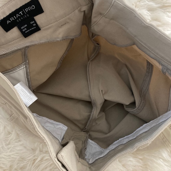 EUC ariat triumph knee patch breeches 26R tan - Picture 10 of 17